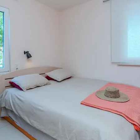 Apartment 2 Bedroom Amazing In Nin