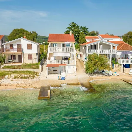 Stunning In With Wifi Appartement