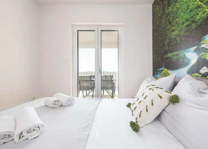 2 Bedroom Amazing In Lejlighed Bibinje